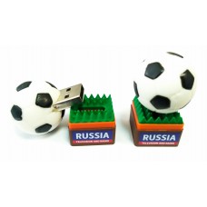 Футбольный мяч с логотипом